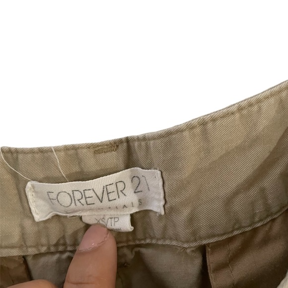 Forever 21 - Picture 3 of 5